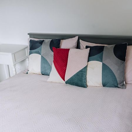 New Thirsk Stays - Herriot'S Hideaway エクステリア 写真