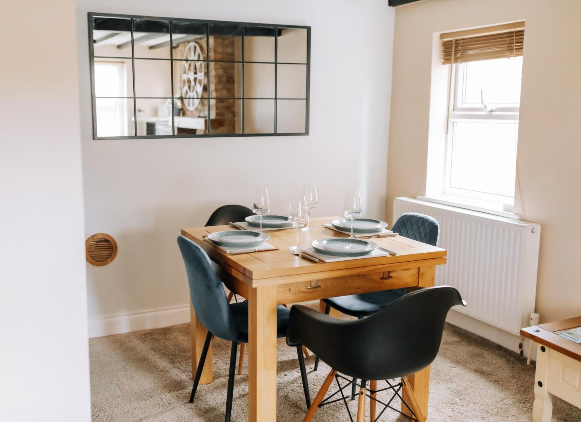 New Thirsk Stays - Herriot'S Hideaway エクステリア 写真